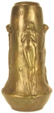 Váza négy női figurával 