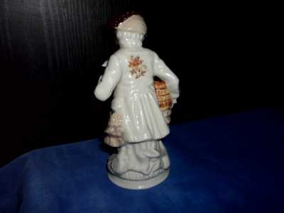 Régi,szép porcelán.Értékes?