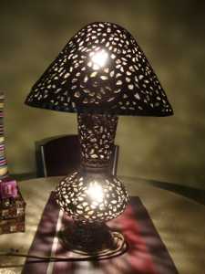 különleges asztali lámpa