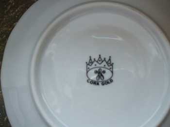porcelán monogram