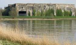 Emlékhely nyílt a brémai tengeralattjáró-bunkerben