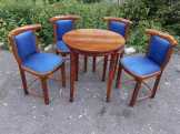 4 db Thonet szék, asztal.