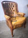 ​Antik chesterfield faragott barokk bőr fote