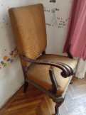 antik faragott fotel
