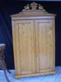 BIEDERMEIER RUHÁS SZEKRÉNY