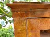 Biedermeier vitrin.