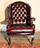 Chesterfield antik füles bőr fotel