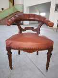 Chesterfield antik karfás íróasztalszék. Chesterfield antik karfás íróasztalszék.