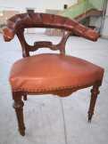 Chesterfield antik karfás íróasztalszék.