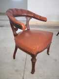 Chesterfield antik karfás íróasztalszék.