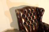 Hatalmas antik chesterfield bőr fotel.