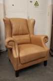 Hatalmas chesterfield füles bőr fotel. Hatalmas chesterfield füles bőr fotel.