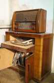 Régi, szobabútor garnitúra, rádió, lemezjátszó