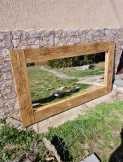 Rusztikus fürdőszobai tükör fa kerettel