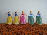 Walt Disney figurák kistáskával