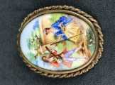 Zsáner jelenetes porcelán betétes bross 2./ Limoge