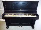 "Carl Hölzl Wien" pianínó