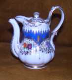 Altwien porcelán kiöntőkancsó fedővel
