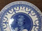 Angol Wedgwood, Erzsébet királynős tányér