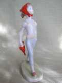 Aquincumi porcelán sétáló lány Aquincumi porcelán sétáló lány