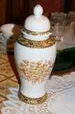 aranyozott amfora váza