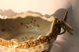 Bronzdíszítéses porcelán asztalközép,kínáló