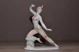 Hollóházi táncosnő porcelán figura