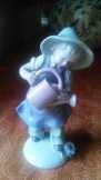 Kertész leányka pocelán figura