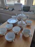 KLASSZIKUS PORCELÁN TEÁS KÉSZLET