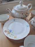 KLASSZIKUS PORCELÁN TEÁS KÉSZLET