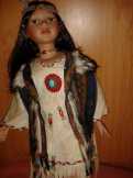 Native Voices "Cheyenne" porcelánbaba Native Voices "Cheyenne" porcelánbaba