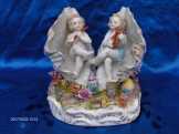 Puttos súlyos porcelán szobor Puttos súlyos porcelán szobor