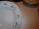 Zsolnay lila barackvirág tollazott tányérkészlet