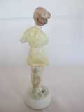 Zsolnay porcelán kislány