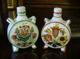 Zsolnay porcelán kulacsok (2db). 