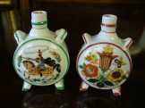 Zsolnay porcelán kulacsok (2db). 