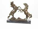 bronz lovak XT-82