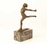 bronz szobor "finish"