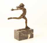 bronz szobor "finish"