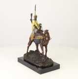 bronz szobor arab tevén BG-30