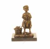 bronz szobor szőlős lány TM-10 bronz szobor szőlős lány TM-10